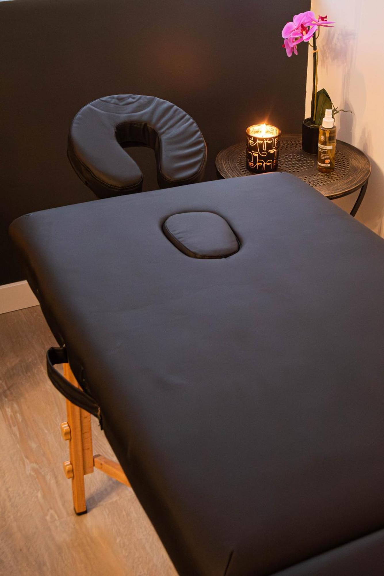 Suite Romantique Jacuzzi Moulins  Bagian luar foto
