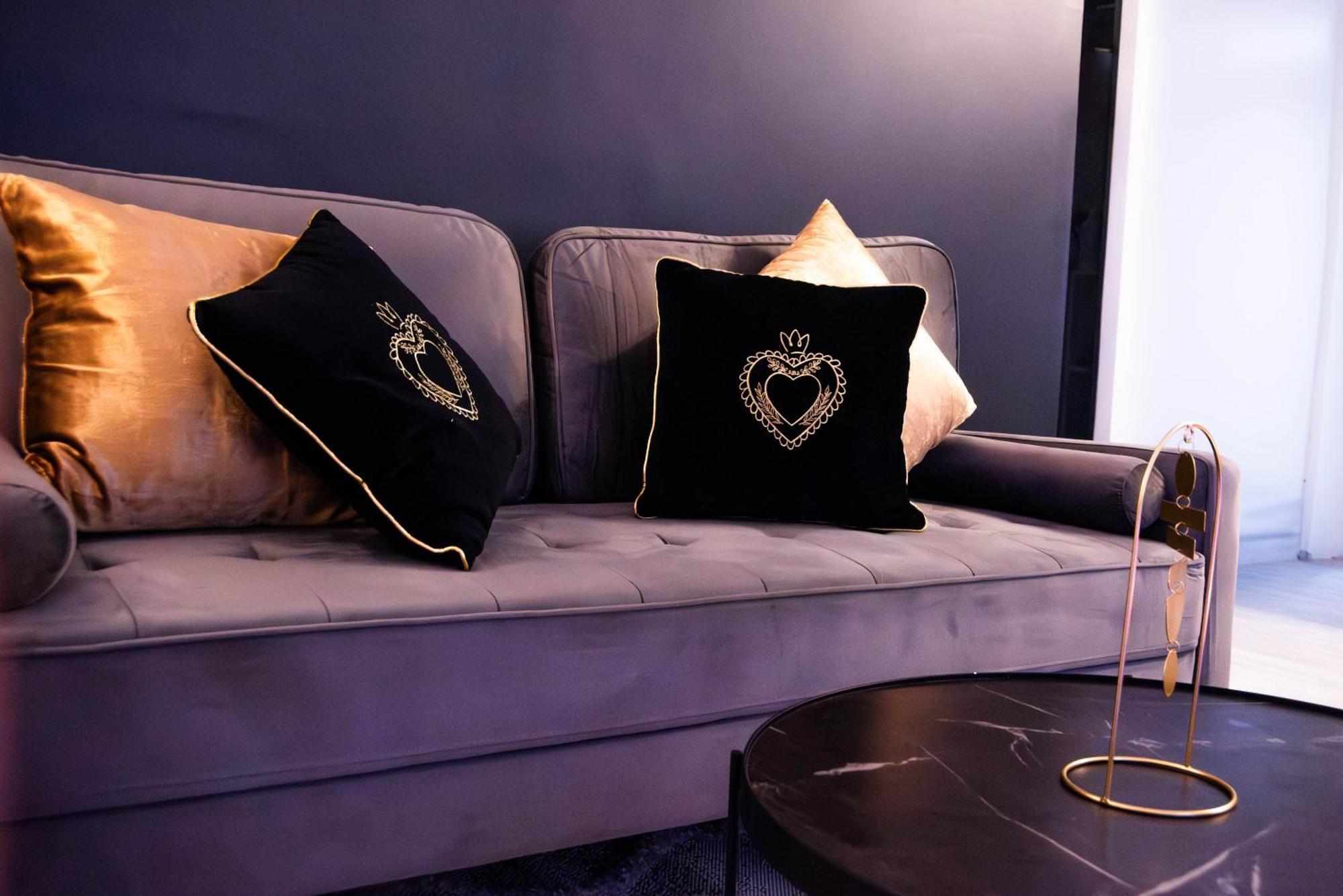 Suite Romantique Jacuzzi Moulins  Bagian luar foto