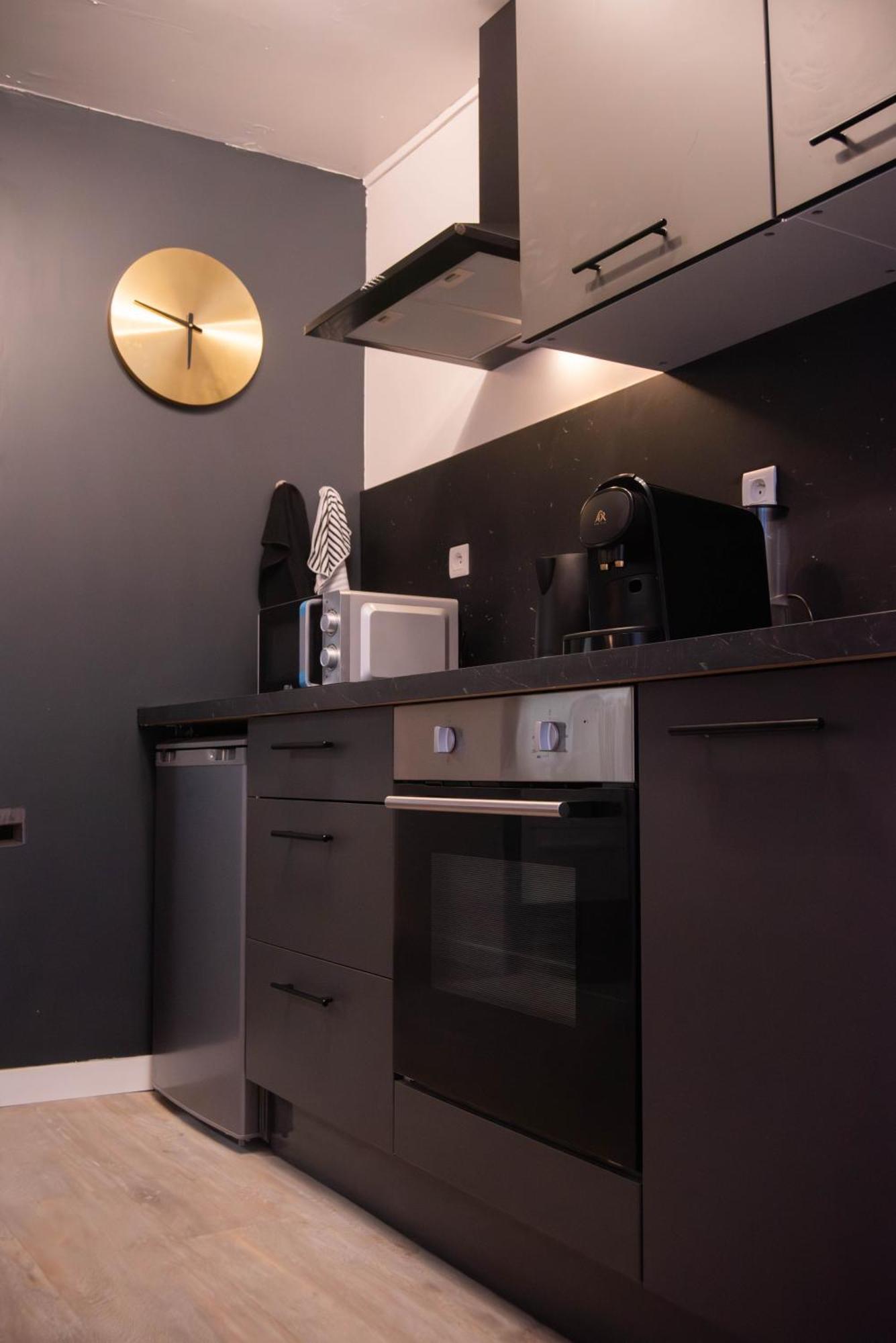 Suite Romantique Jacuzzi Moulins  Bagian luar foto